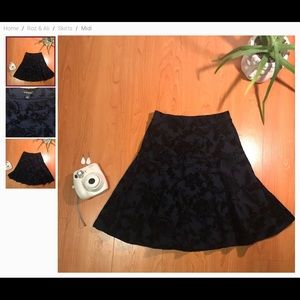 High waisted textured skirt